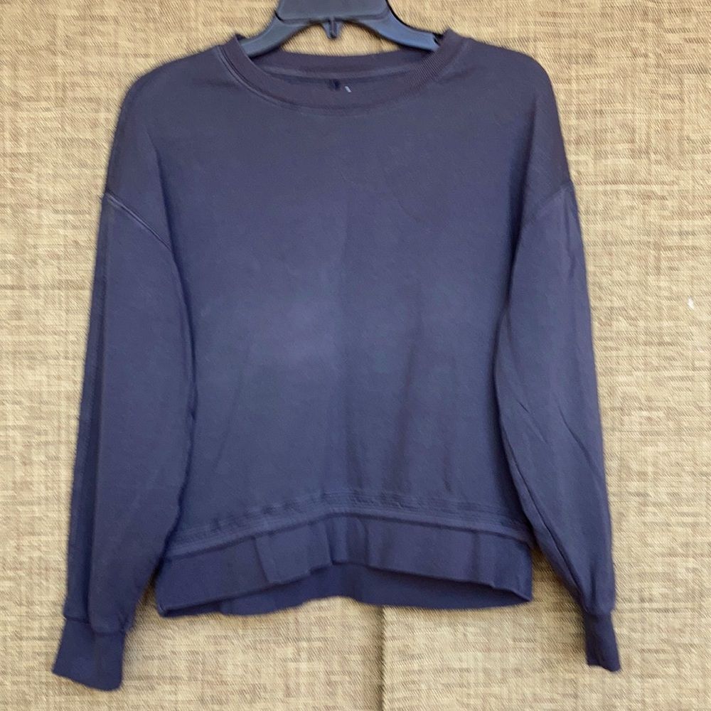 Athleta boxy top long sleeve color asphalt